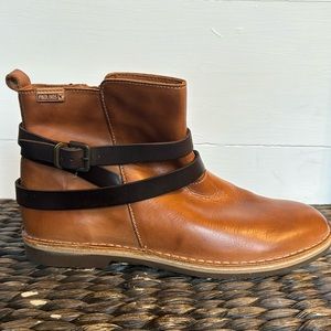 NEW Pikolinos Light Brown Bootie